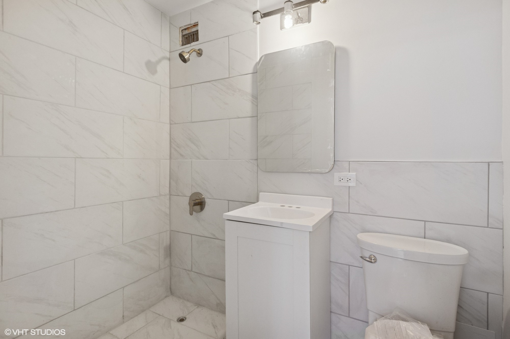 3100 N Lake Shore Drive Unit: 1810