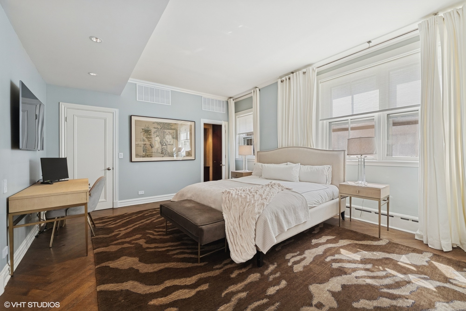3400 N Lake Shore Drive Unit: 6A