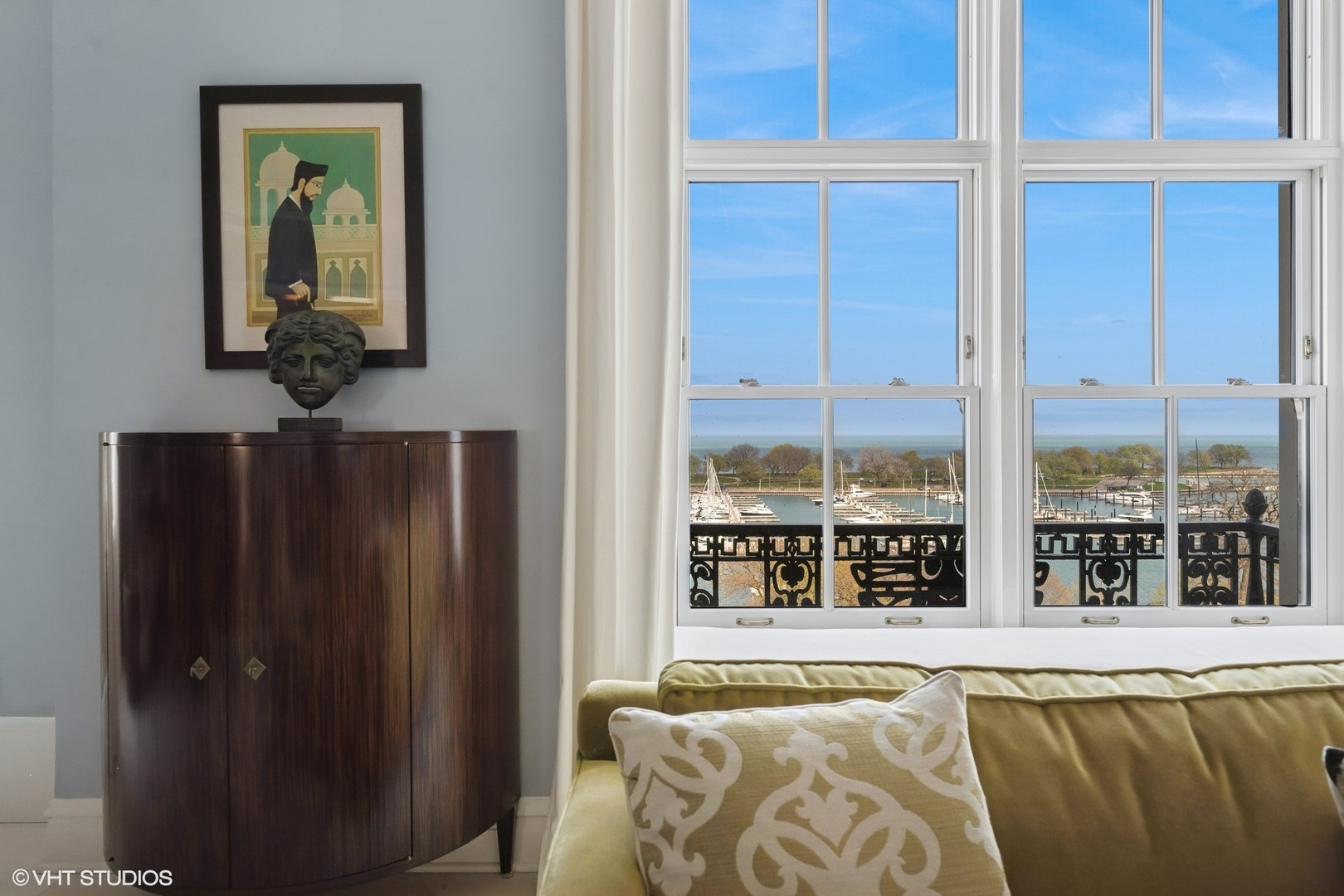 3400 N Lake Shore Drive Unit: 6A