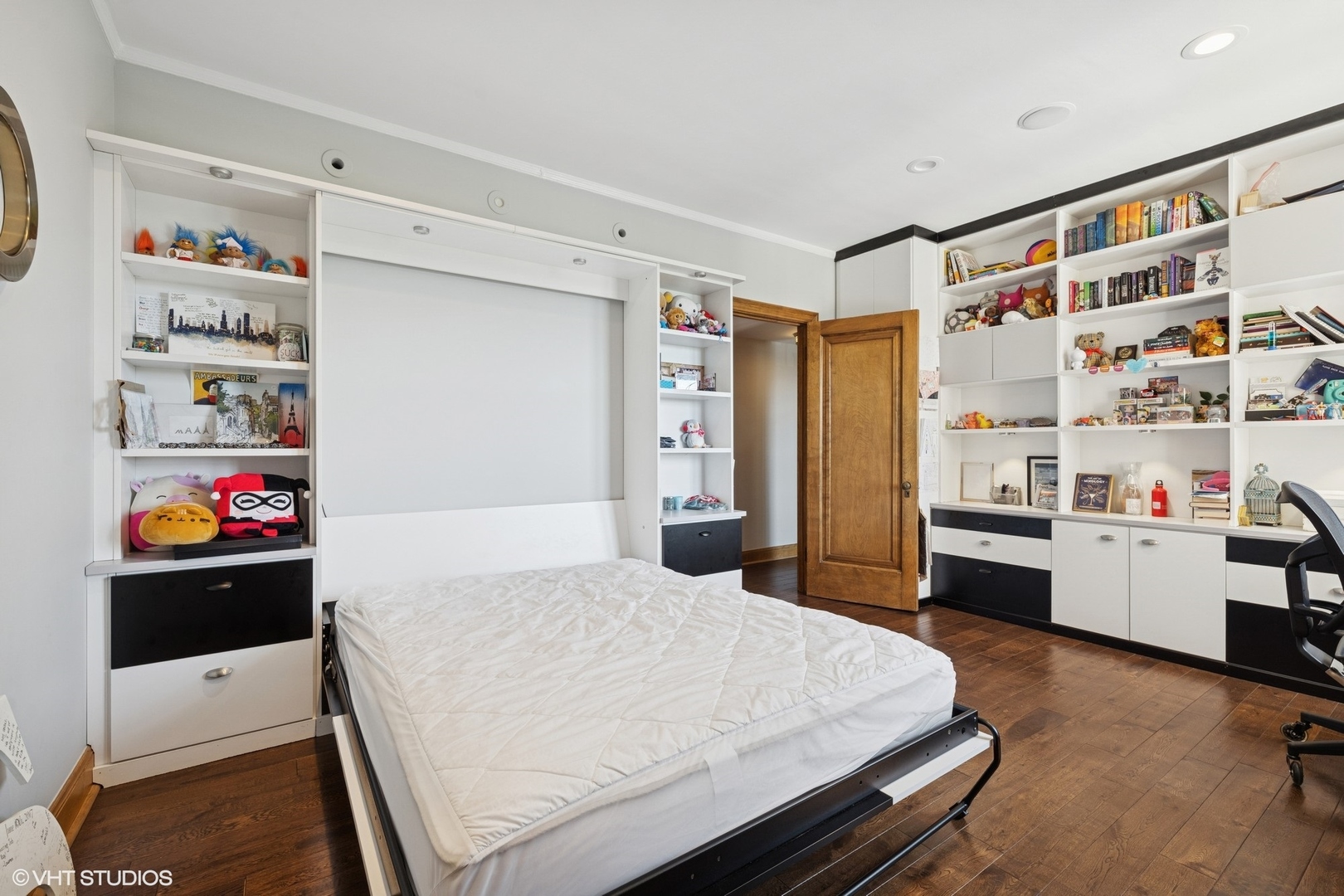 3750 N Lake Shore Drive Unit: 6A