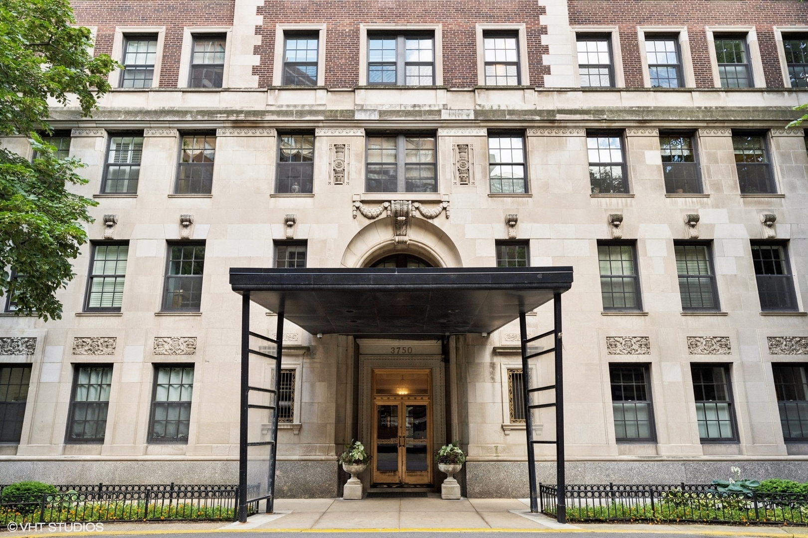 3750 N Lake Shore Drive Unit: 6A