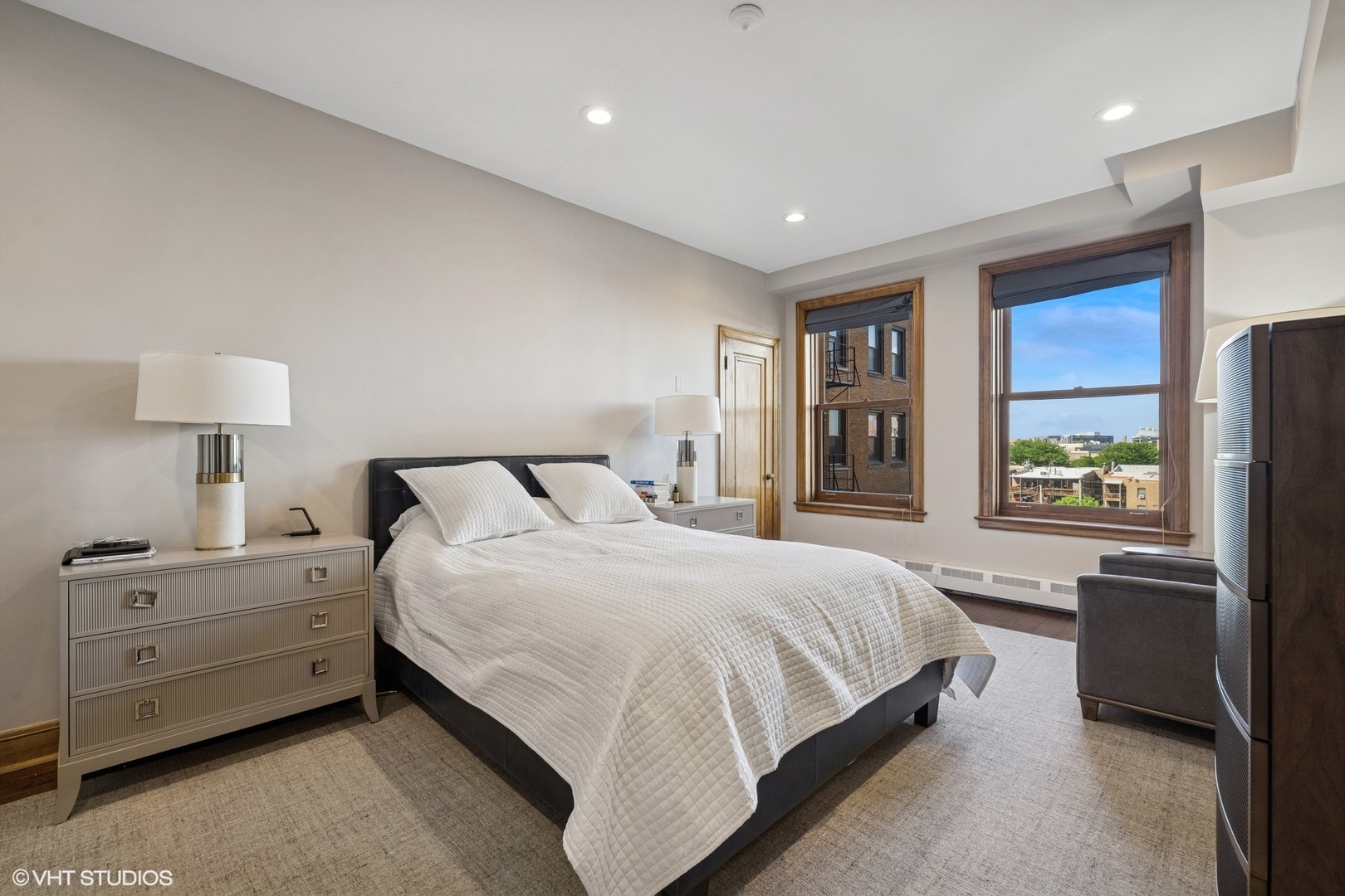 3750 N Lake Shore Drive Unit: 6A