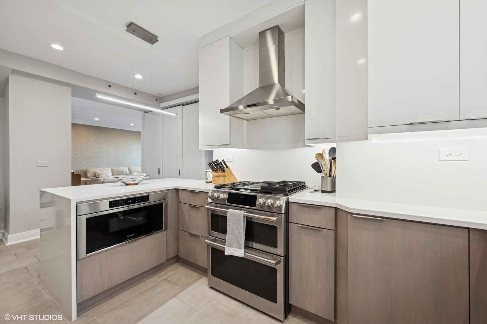 3750 N Lake Shore Drive Unit: 6A