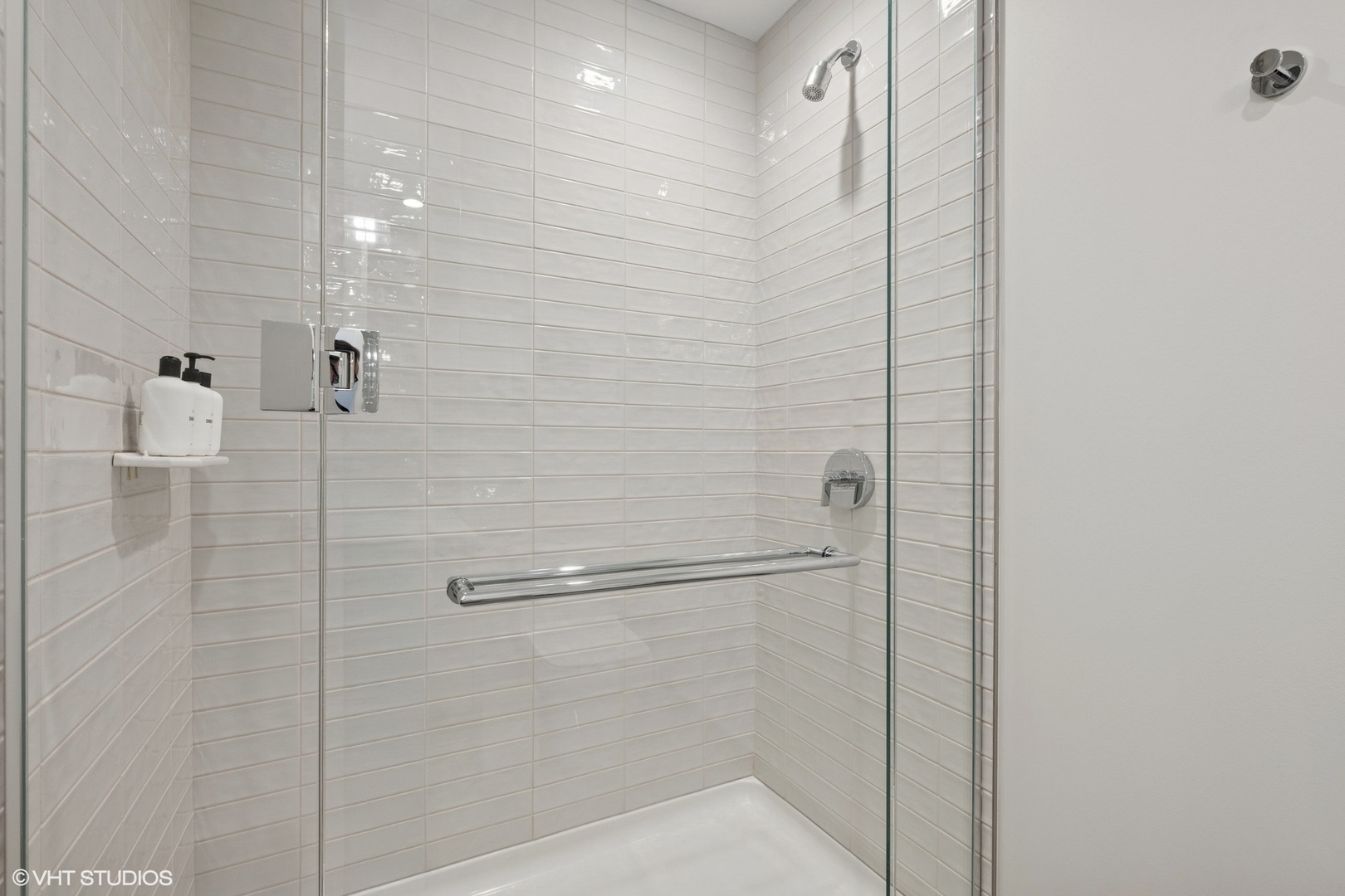366 W Superior Street Unit: 702