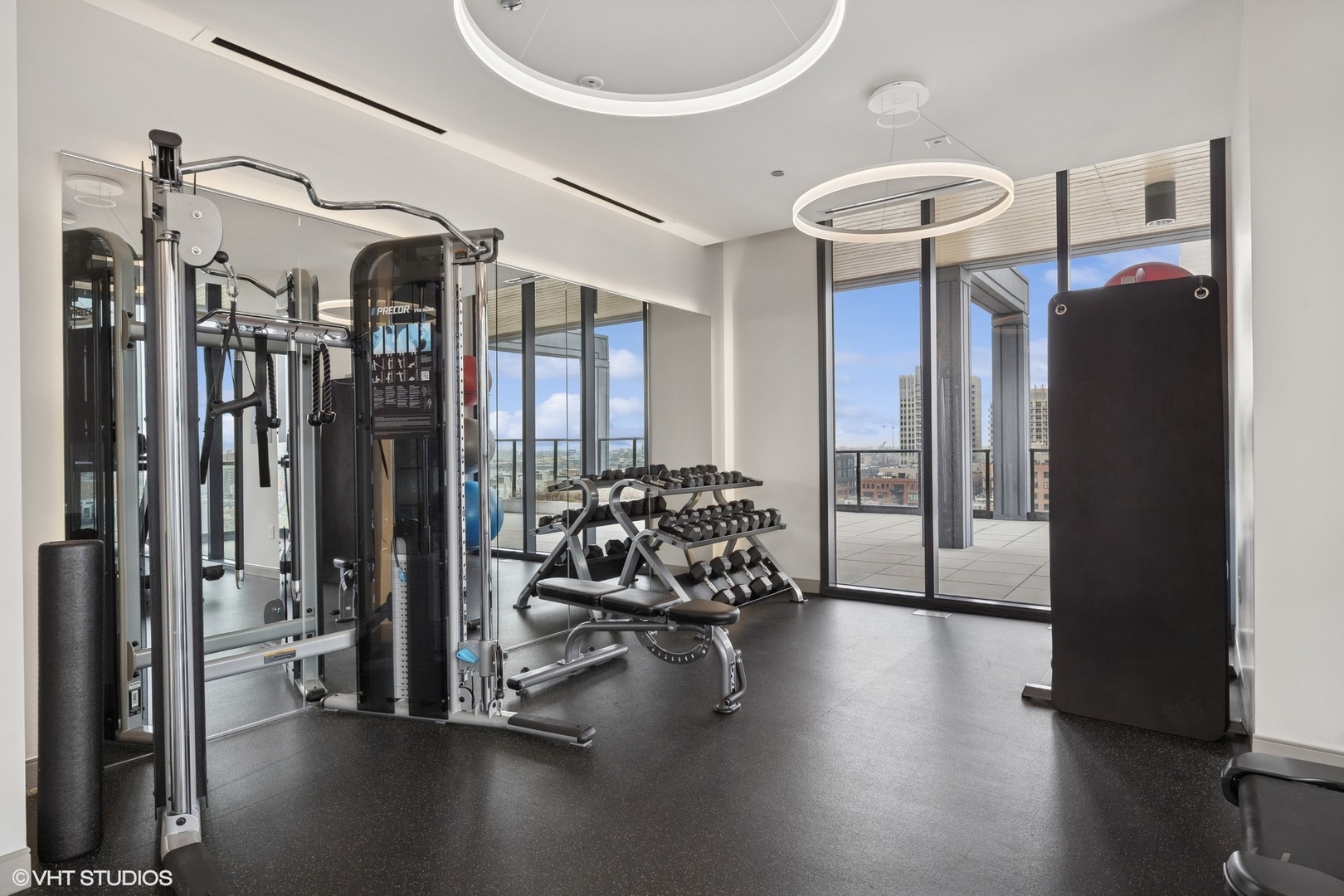 366 W Superior Street Unit: 702