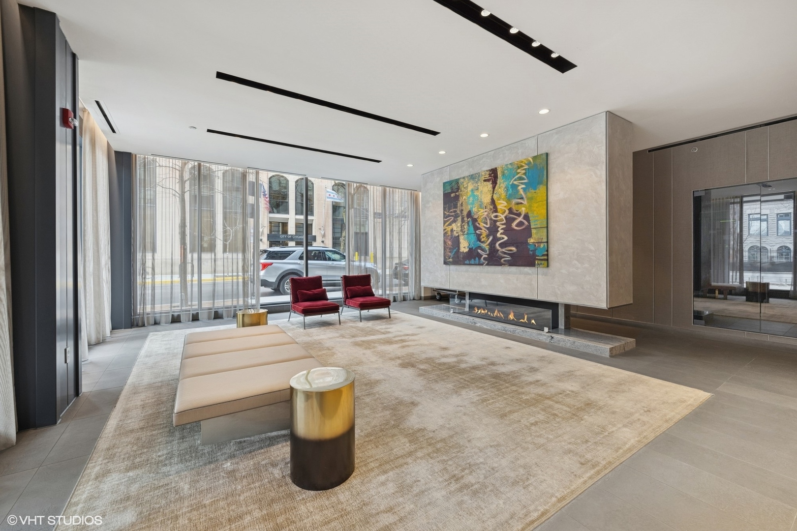 366 W Superior Street Unit: 702