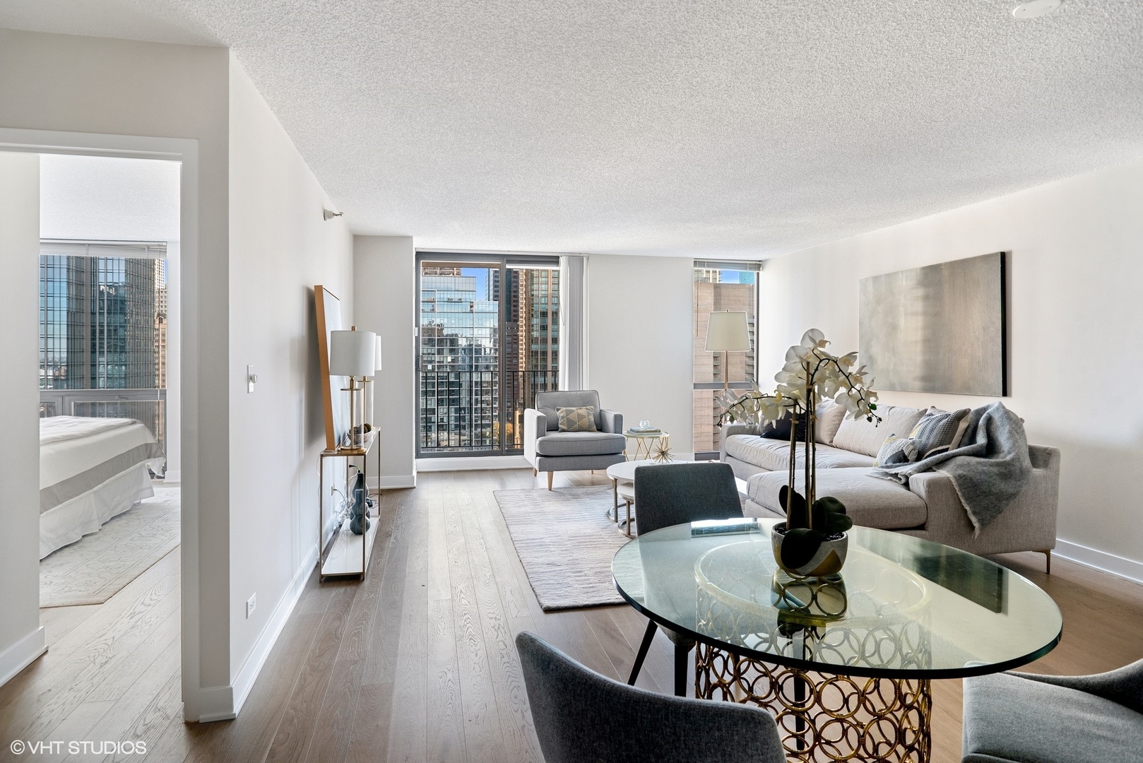 70 W Huron Street Unit: 2204