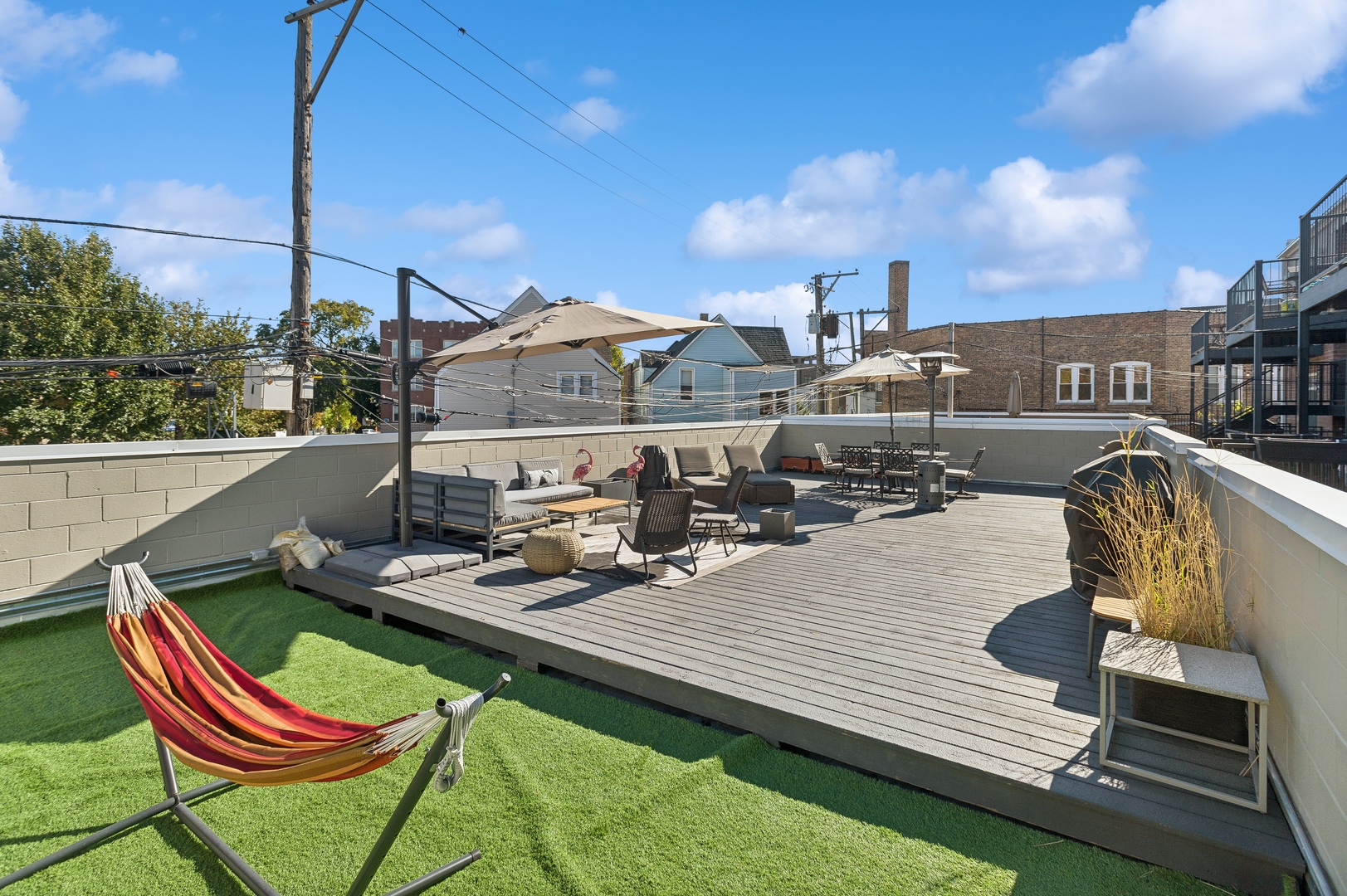 3215 N ELSTON Avenue Unit: 2N