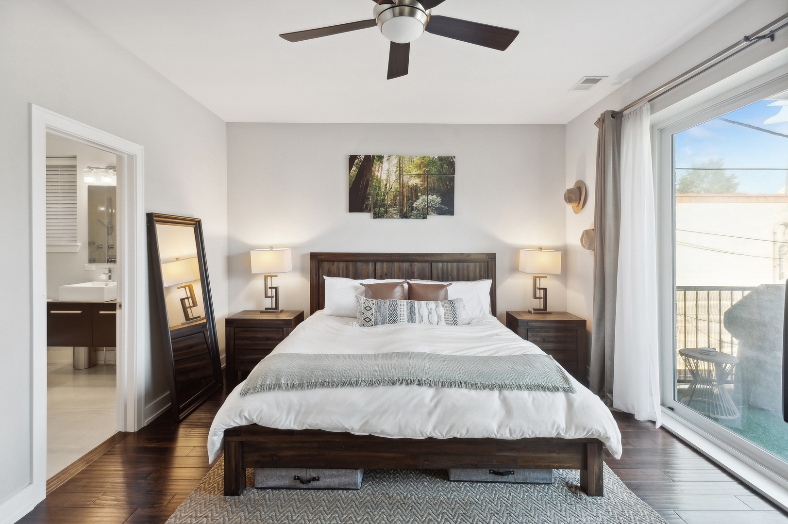 3215 N ELSTON Avenue Unit: 2N
