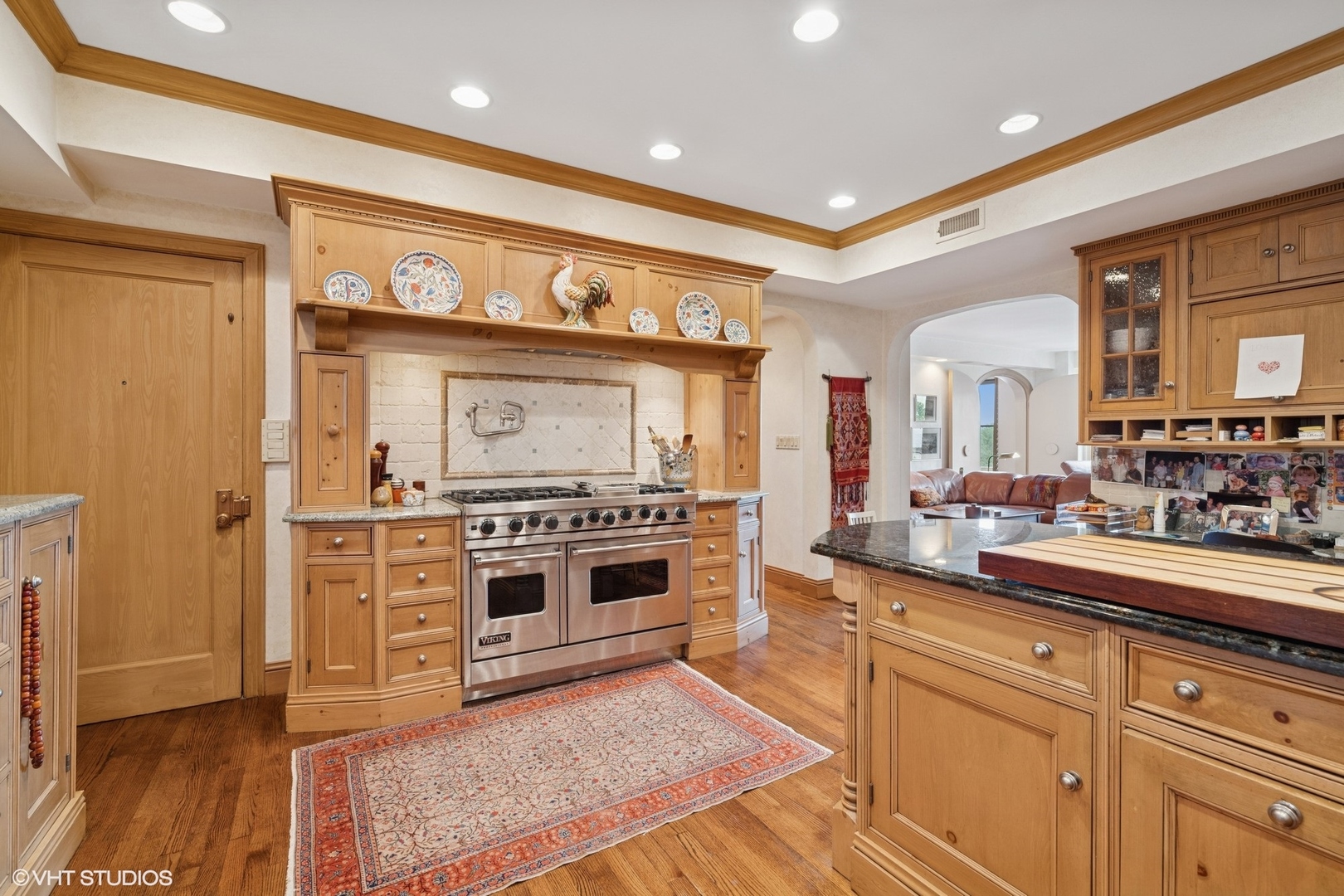 3500 N Lake Shore Drive Unit: 6C