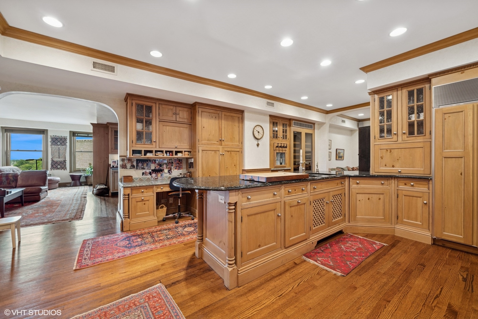 3500 N Lake Shore Drive Unit: 7C