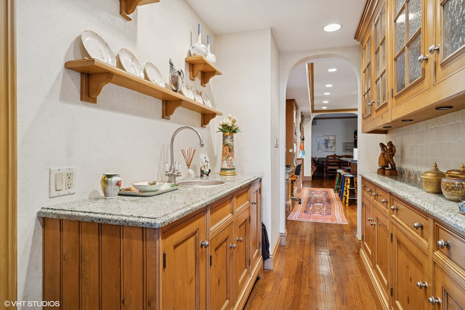 3500 N Lake Shore Drive Unit: 6C