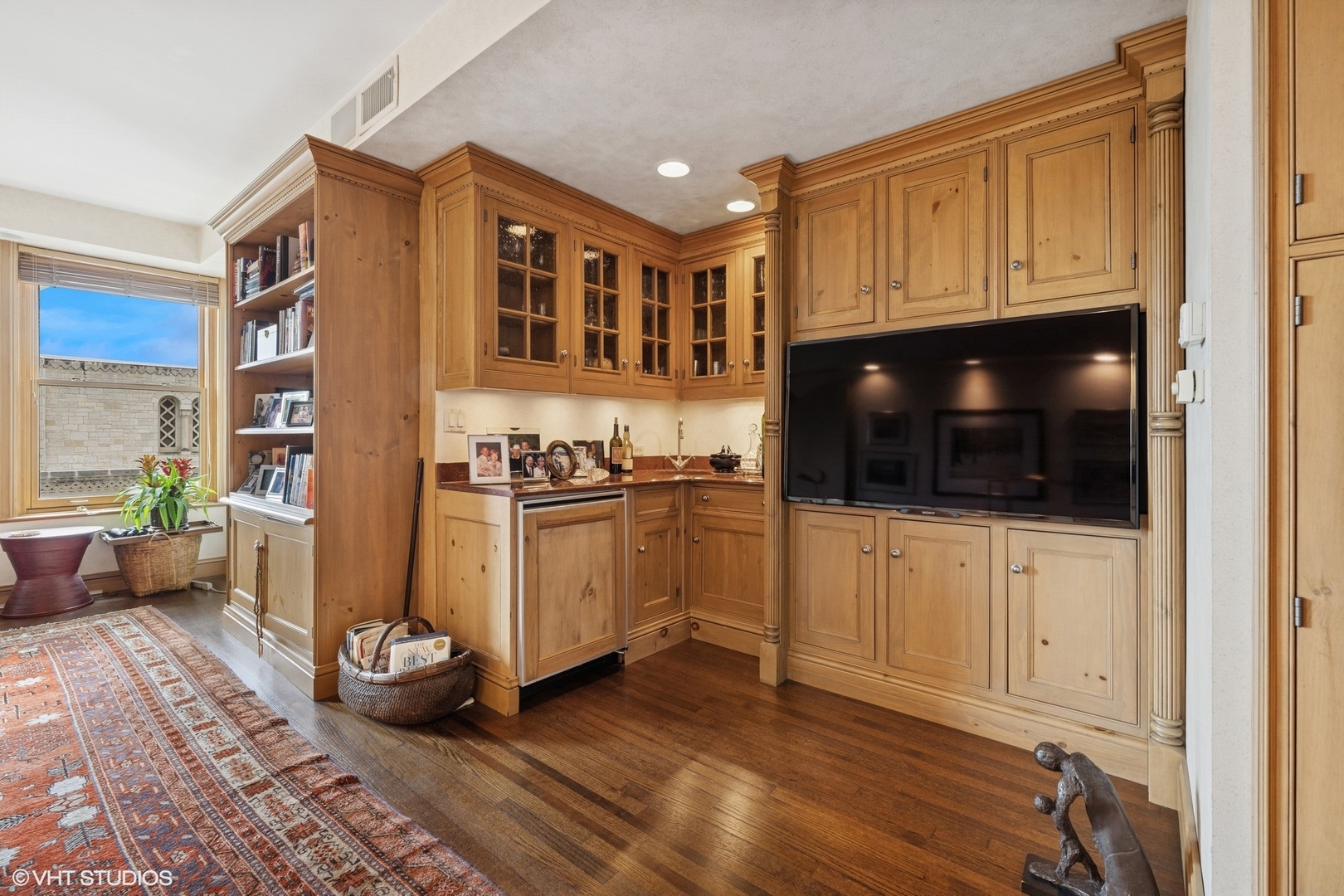 3500 N Lake Shore Drive Unit: 7C