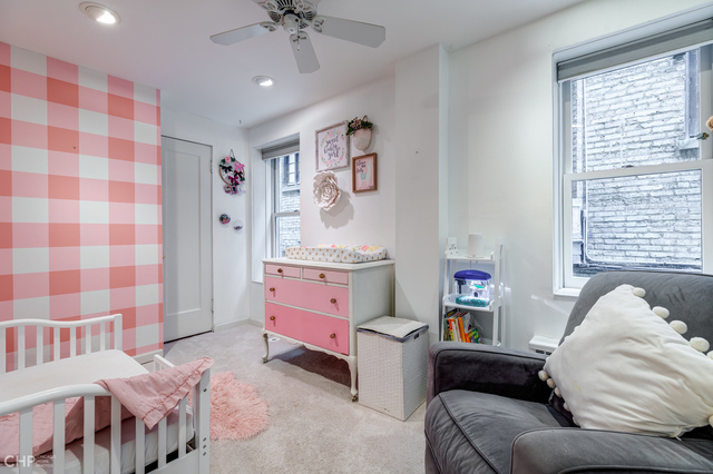 510 W Roscoe Street Unit: 1