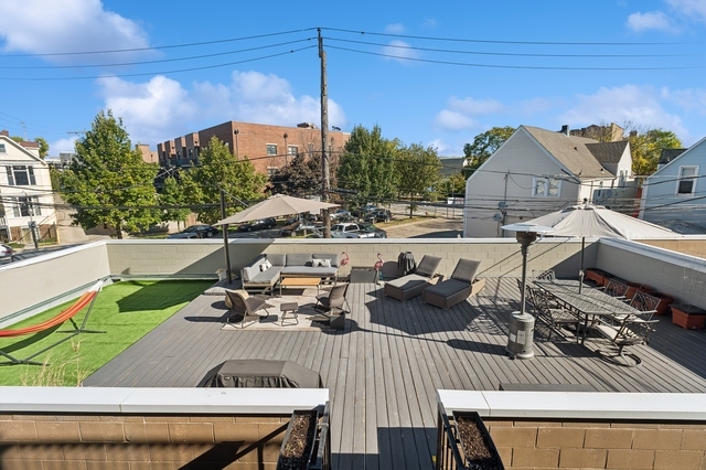 3215 N Elston Avenue Unit: 2S