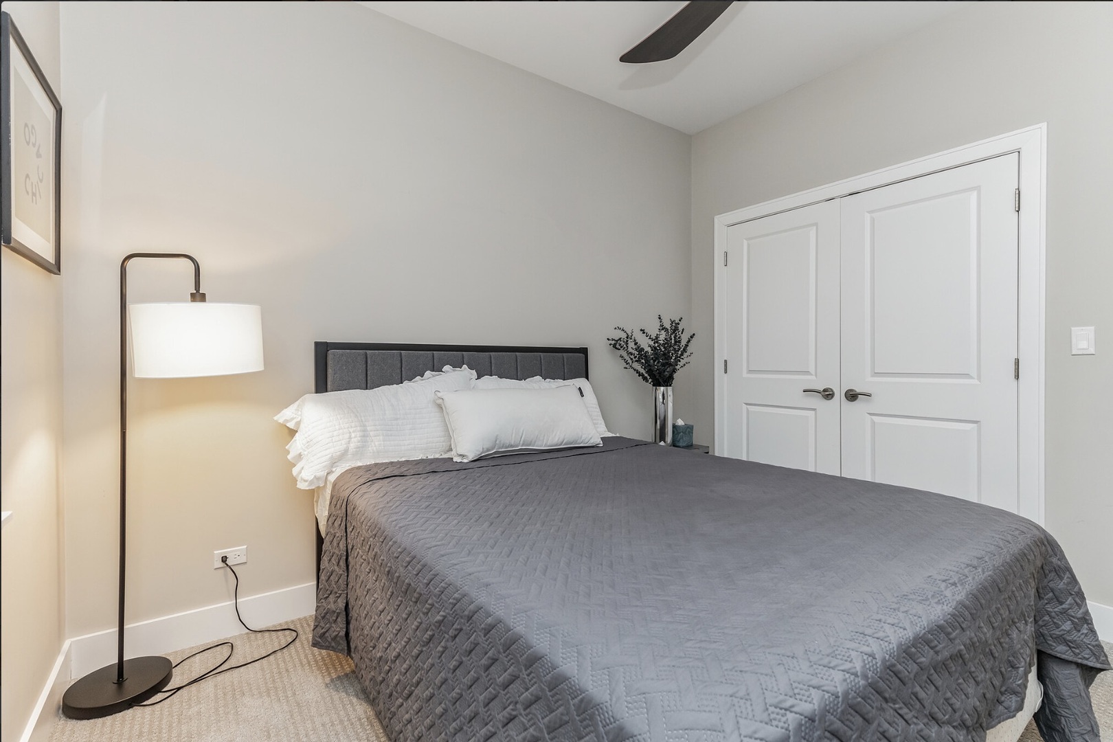 3215 N Elston Avenue Unit: 2S