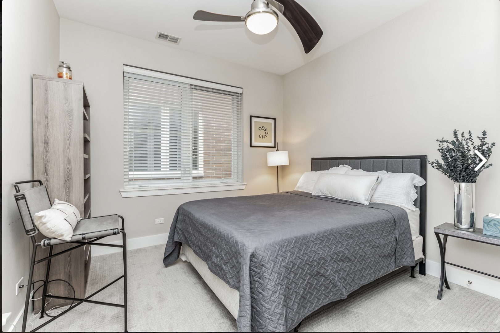 3215 N Elston Avenue Unit: 2S