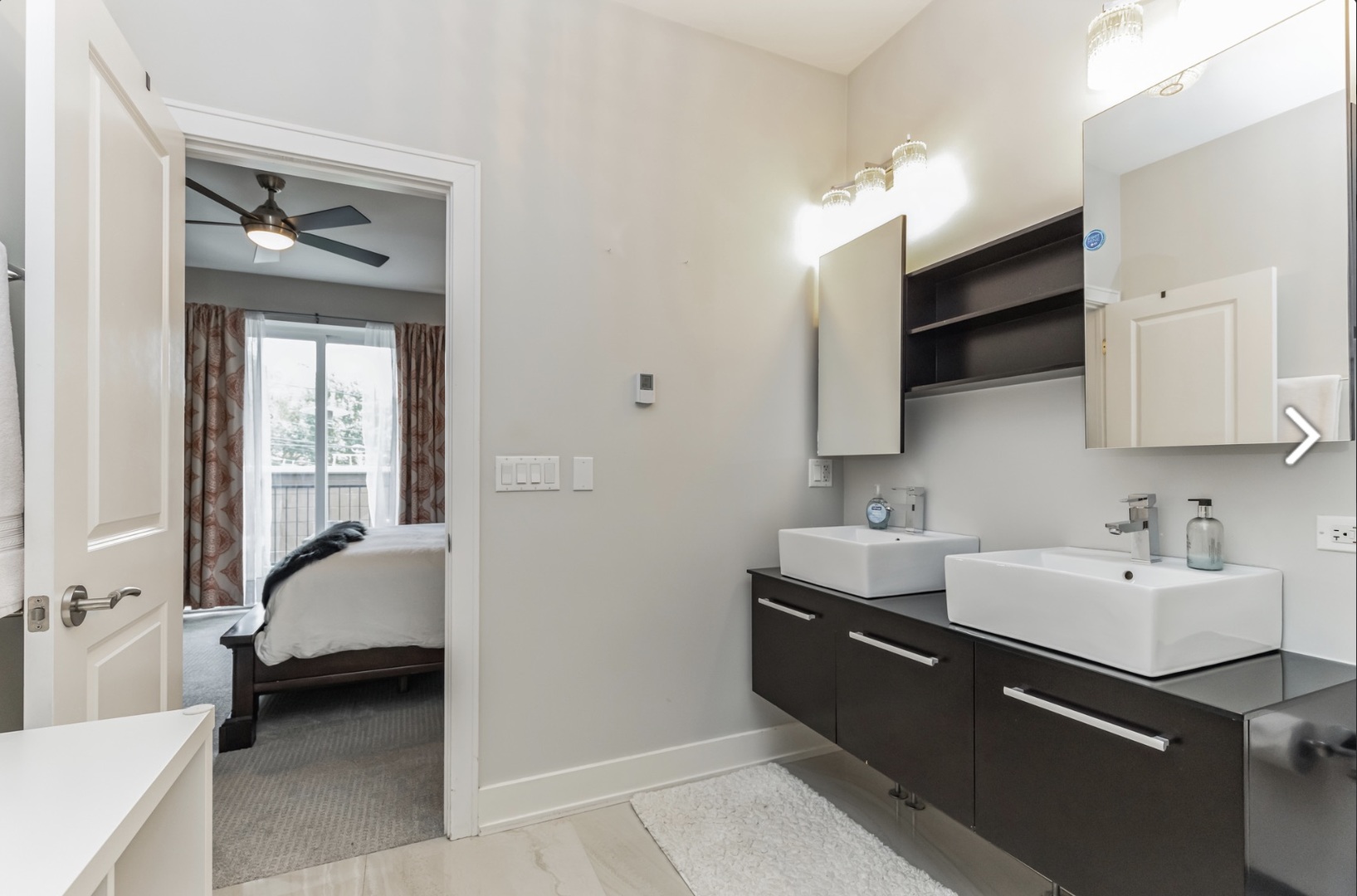 3215 N Elston Avenue Unit: 2S