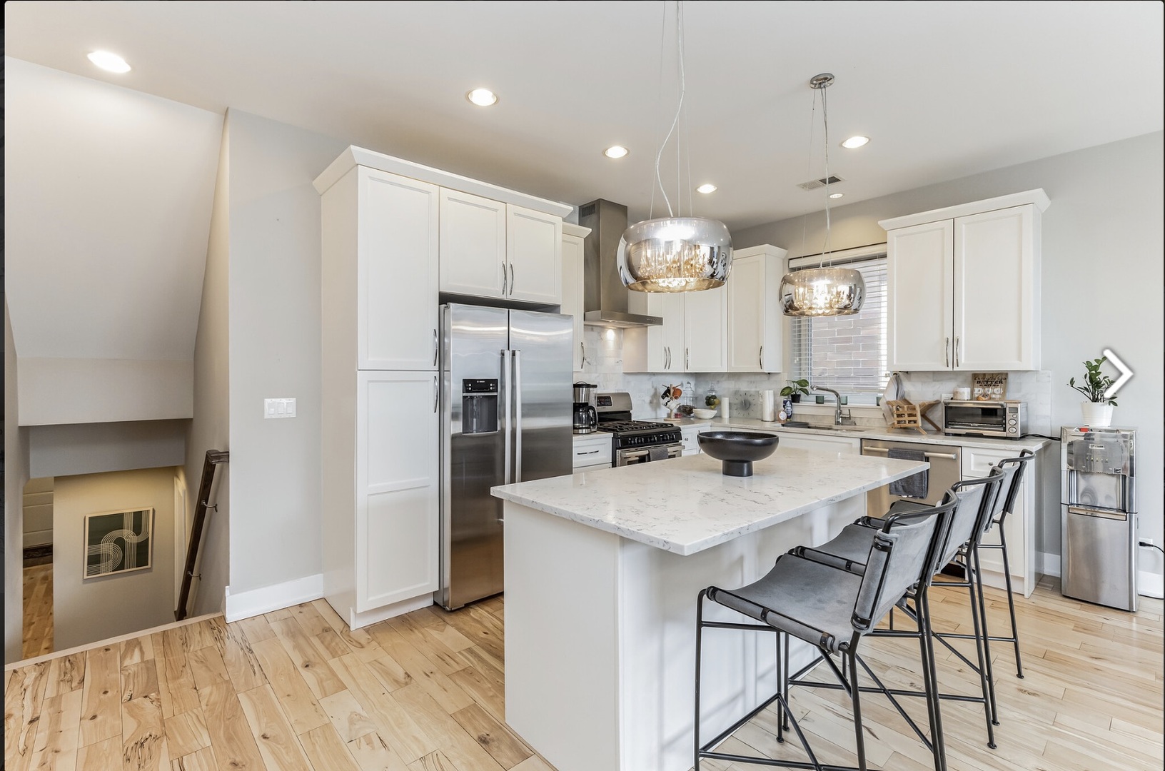3215 N Elston Avenue Unit: 2S