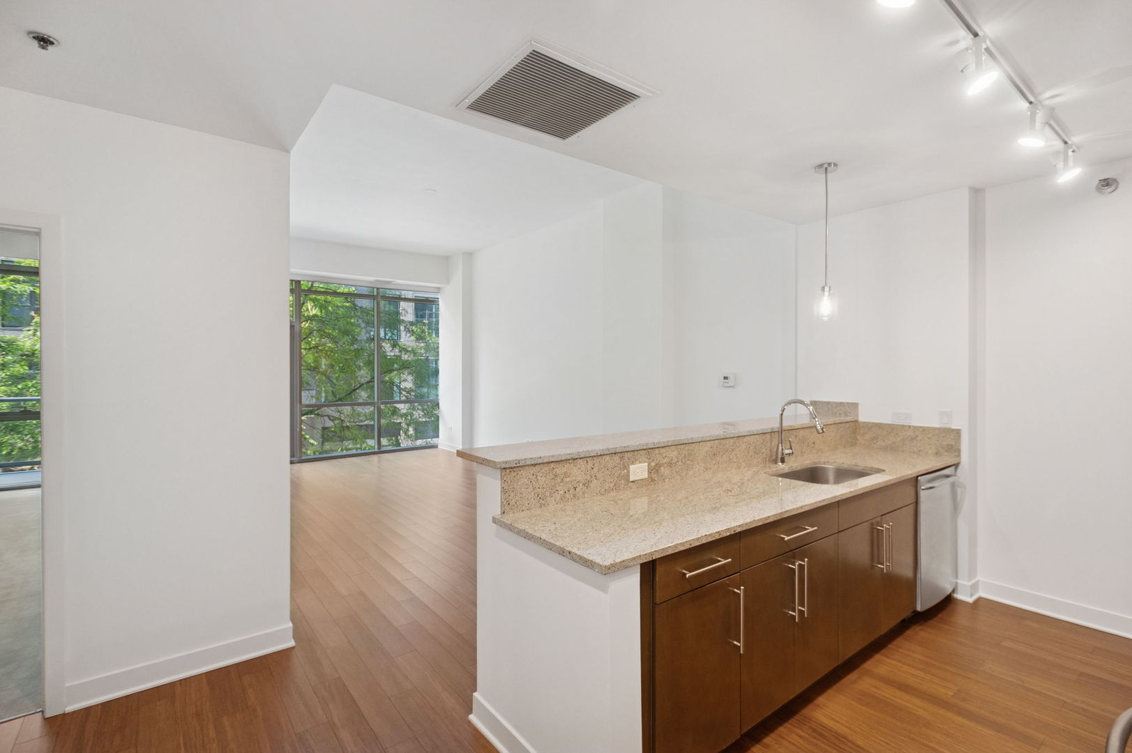 125 S Green Street Unit: 209A