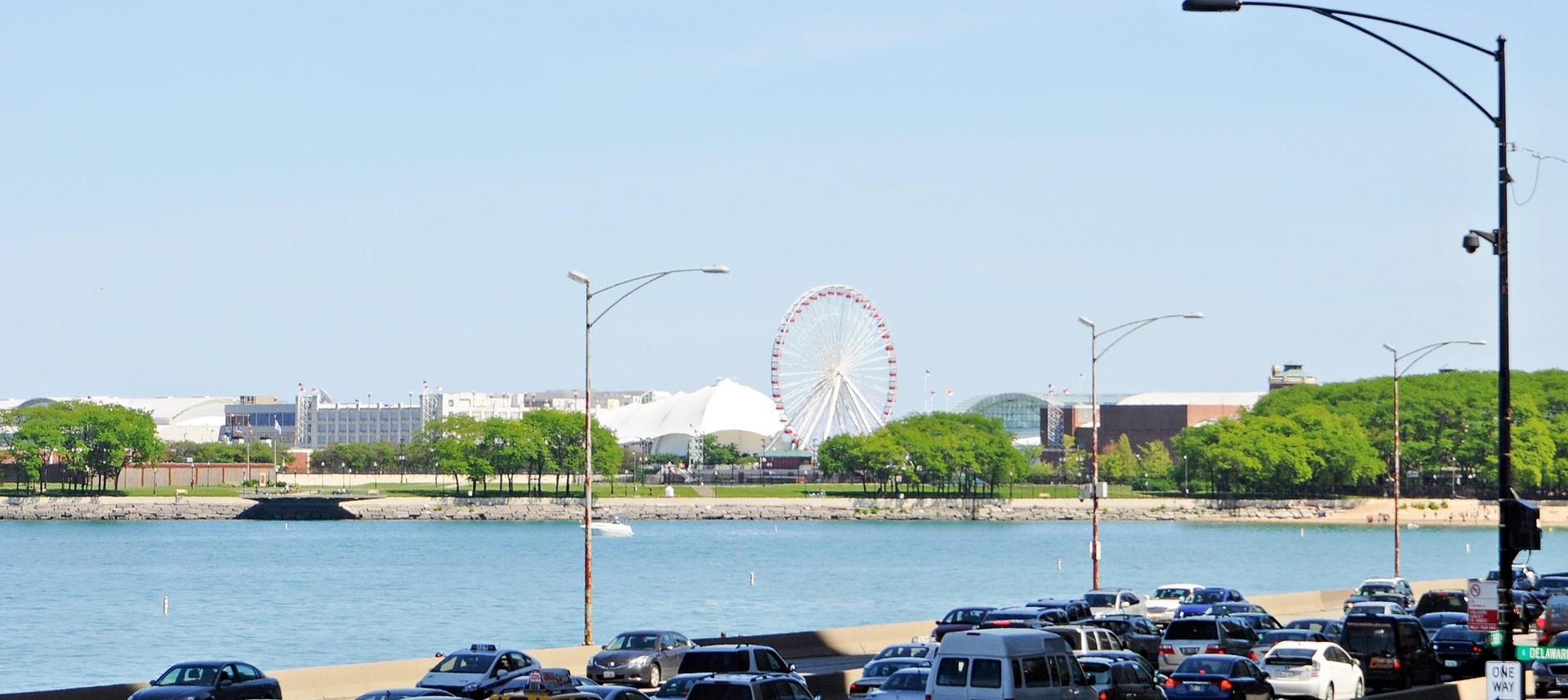 900 N Lake Shore Drive Unit: 1904