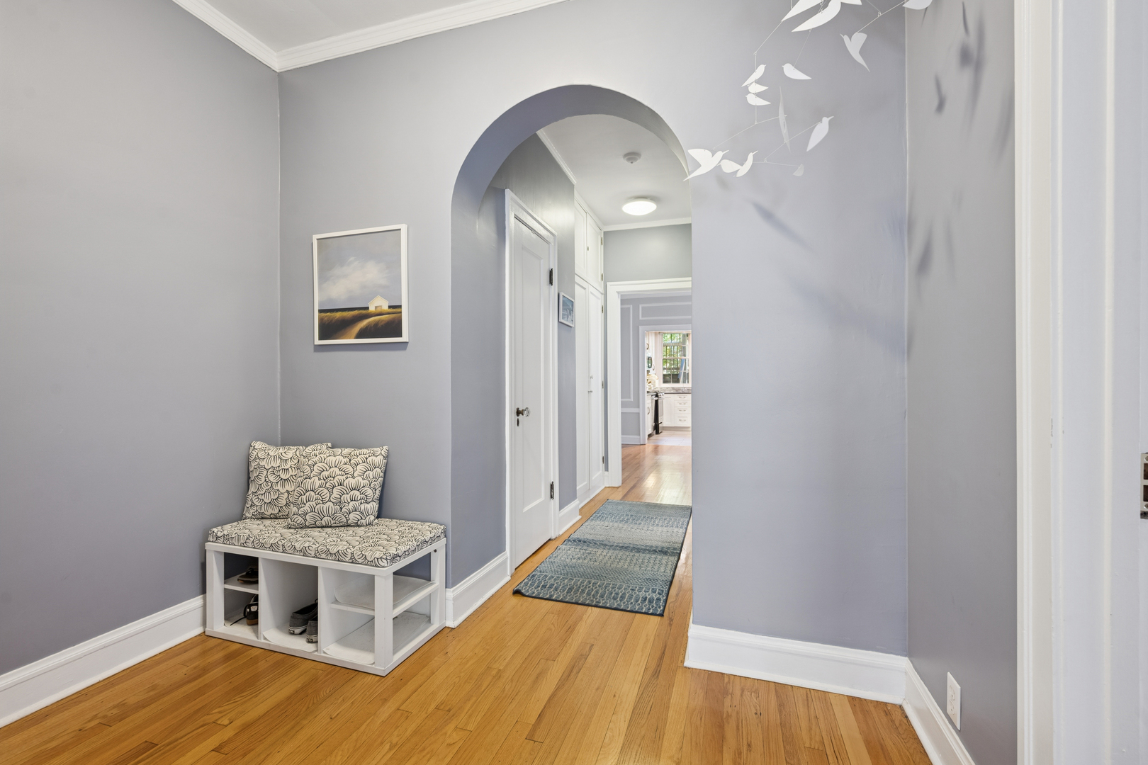644 W Melrose Street Unit: 2E