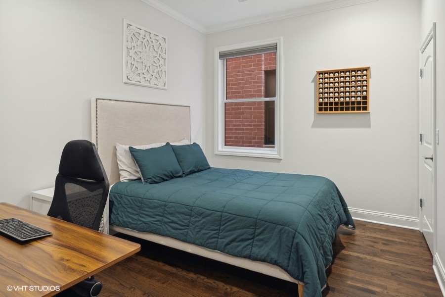 4743 N Clark Street Unit: 3S