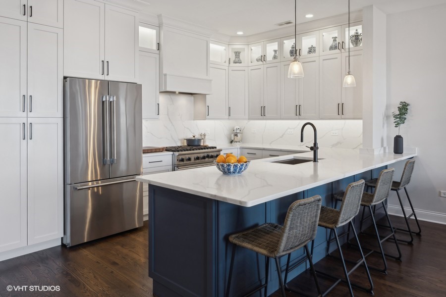 4743 N Clark Street Unit: 3S