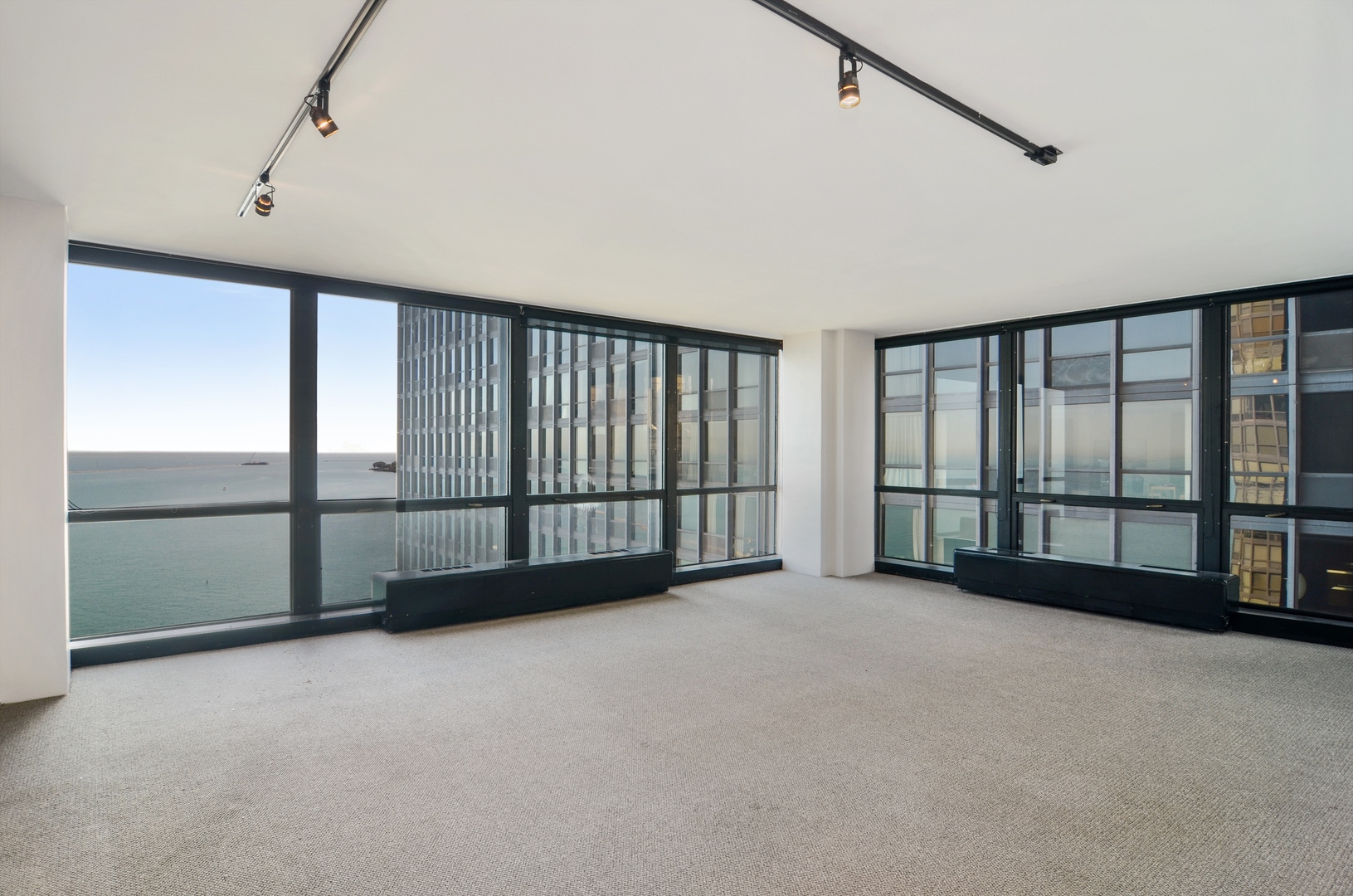 910 N LAKE SHORE Drive Unit: 1415