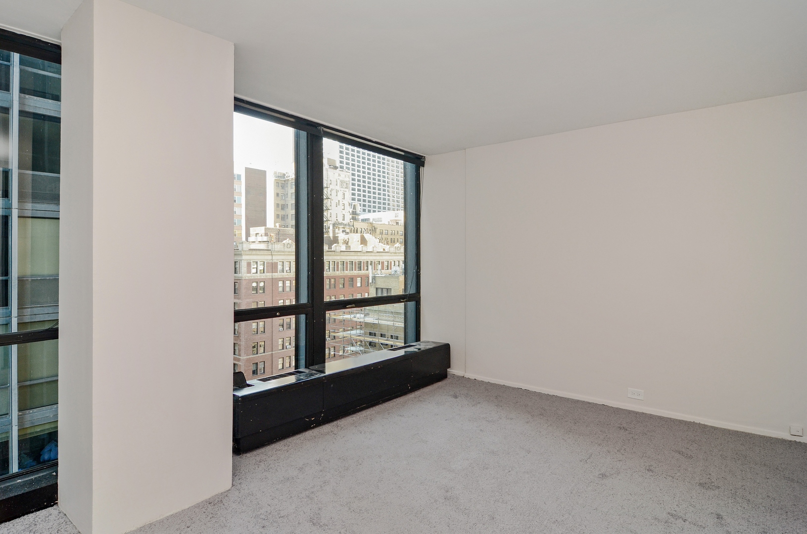 910 N LAKE SHORE Drive Unit: 1415