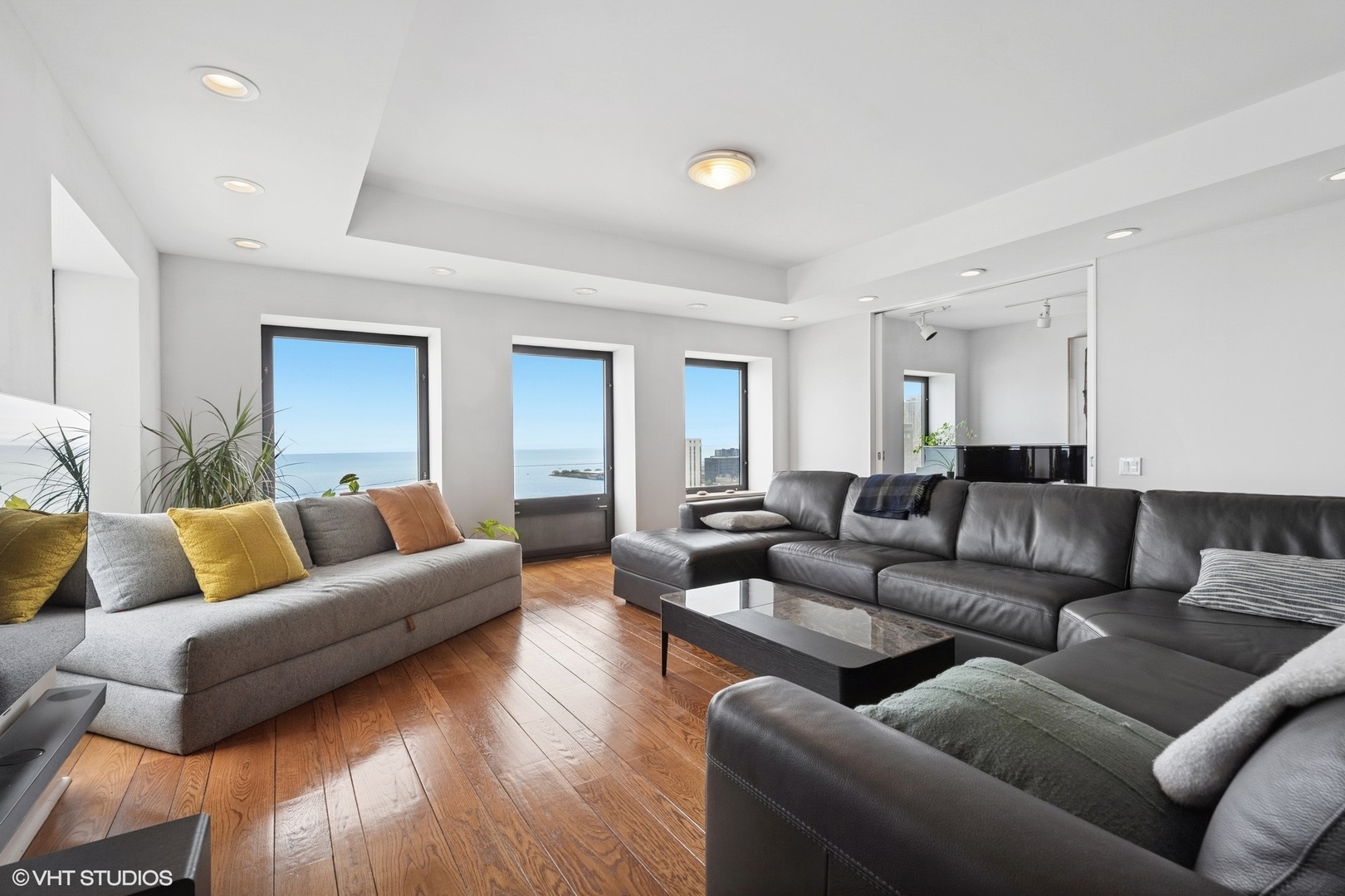 1100 N Lake Shore Drive Unit: 33A