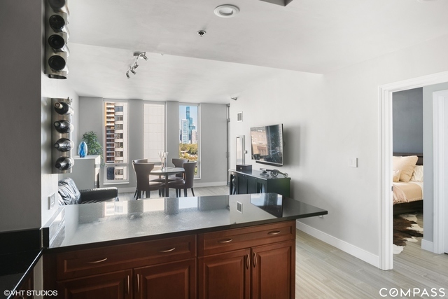 1250 S Michigan Avenue Unit: 1303