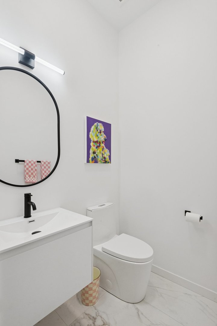 504 N Leavitt Street Unit: 406