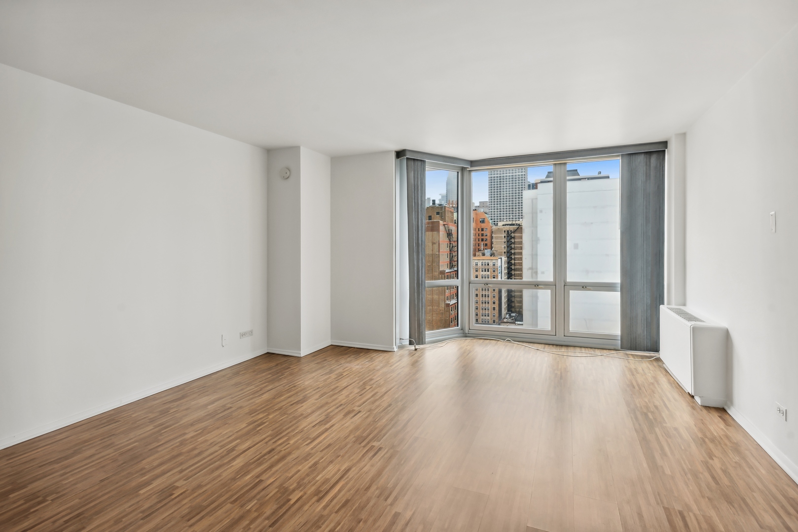 21 W Goethe Street Unit: 17K