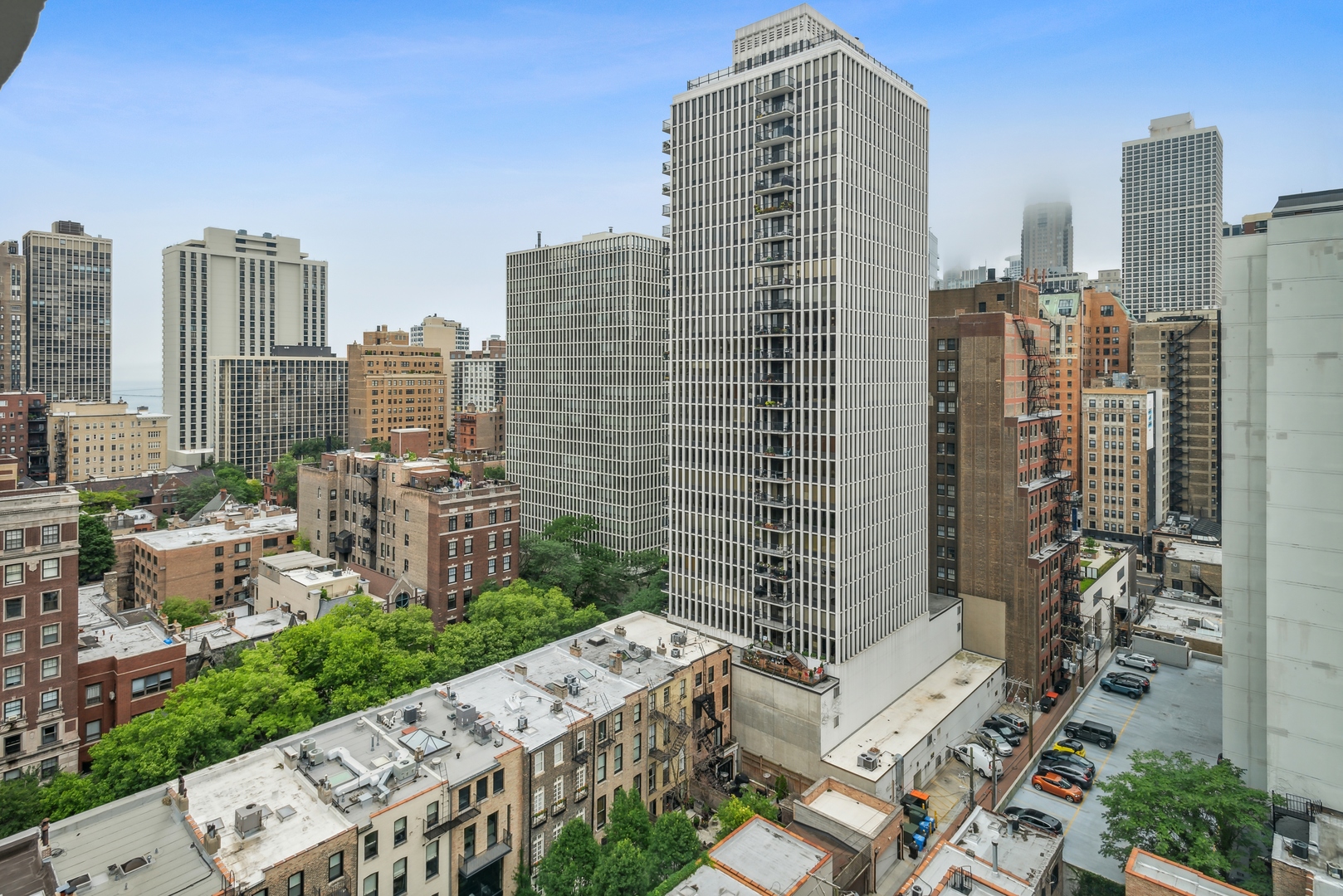 21 W GOETHE Street Unit: 17K