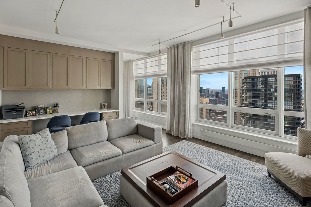55 E Erie Street Unit: 4301