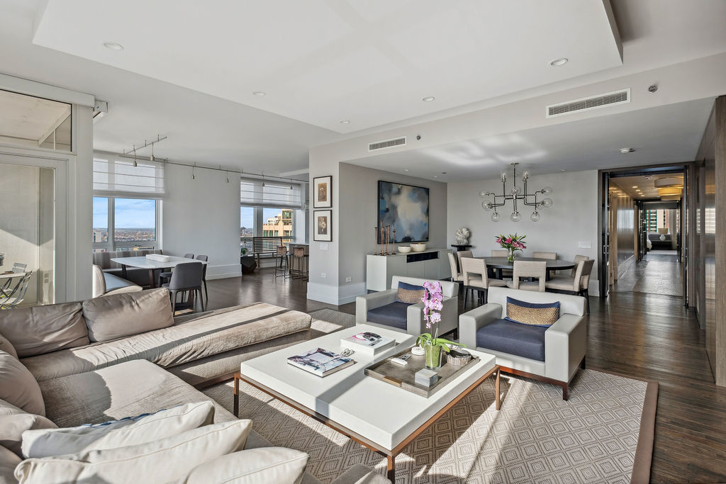 55 E Erie Street Unit: 4301