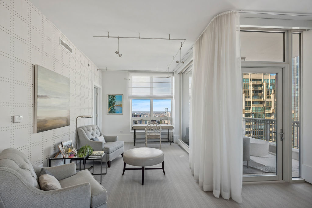 55 E Erie Street Unit: 4301