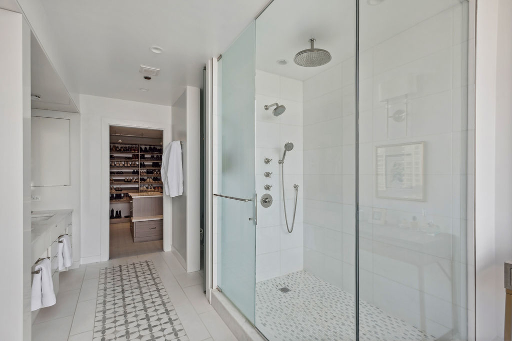 55 E Erie Street Unit: 4301