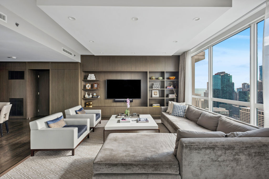 55 E Erie Street Unit: 4301