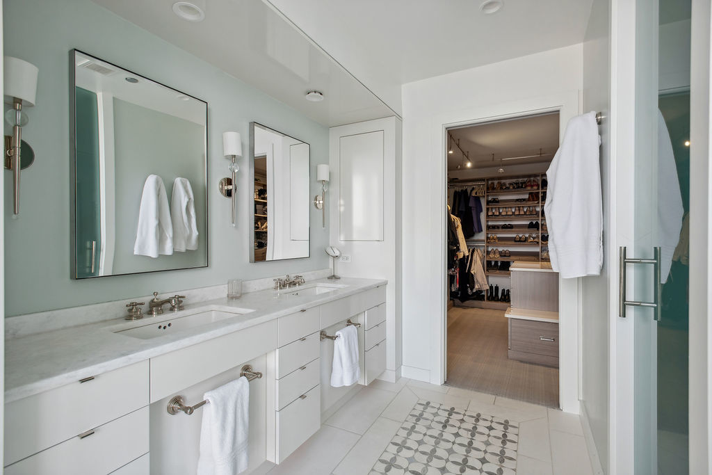 55 E Erie Street Unit: 4301