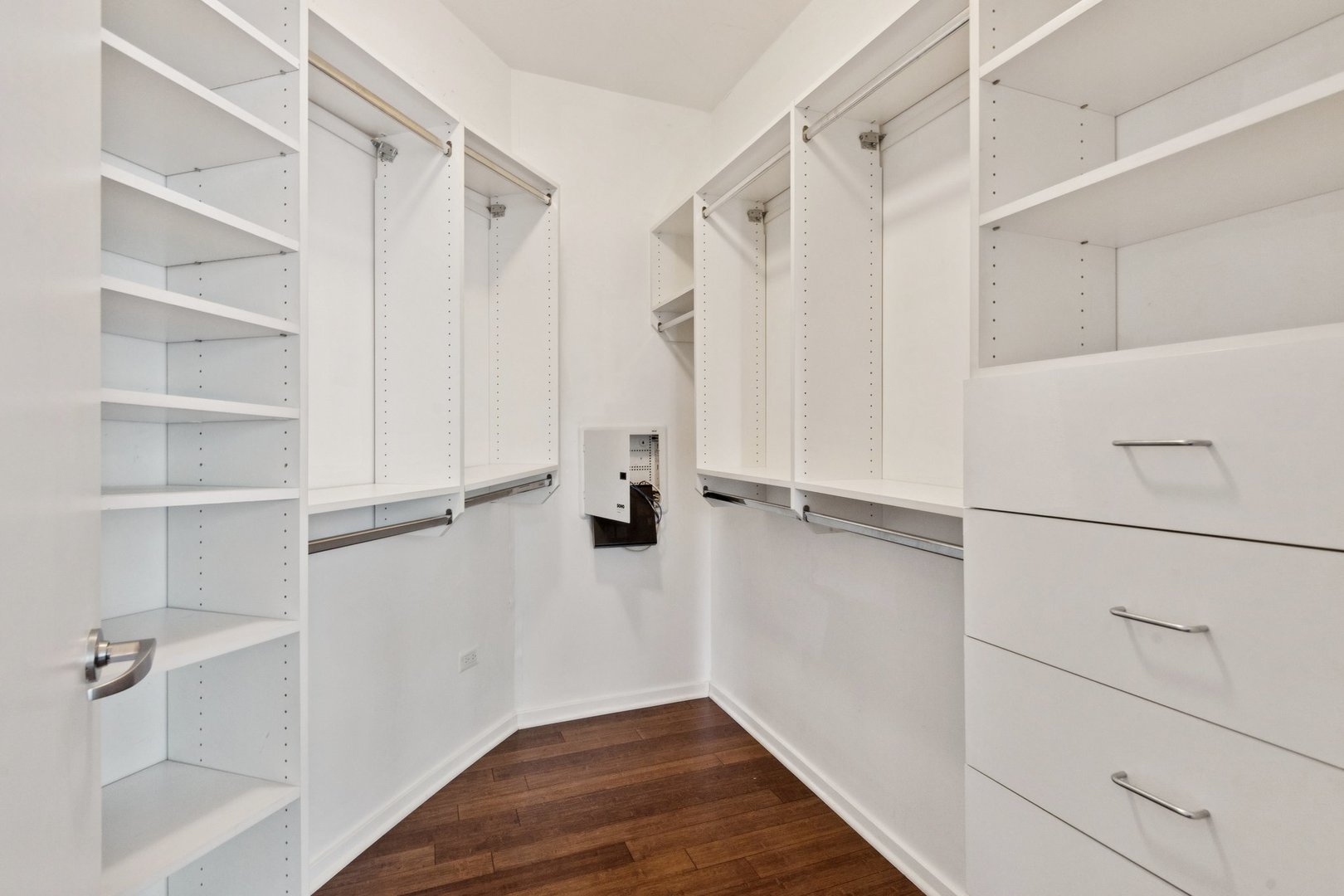 123 S Green Street Unit: 408B