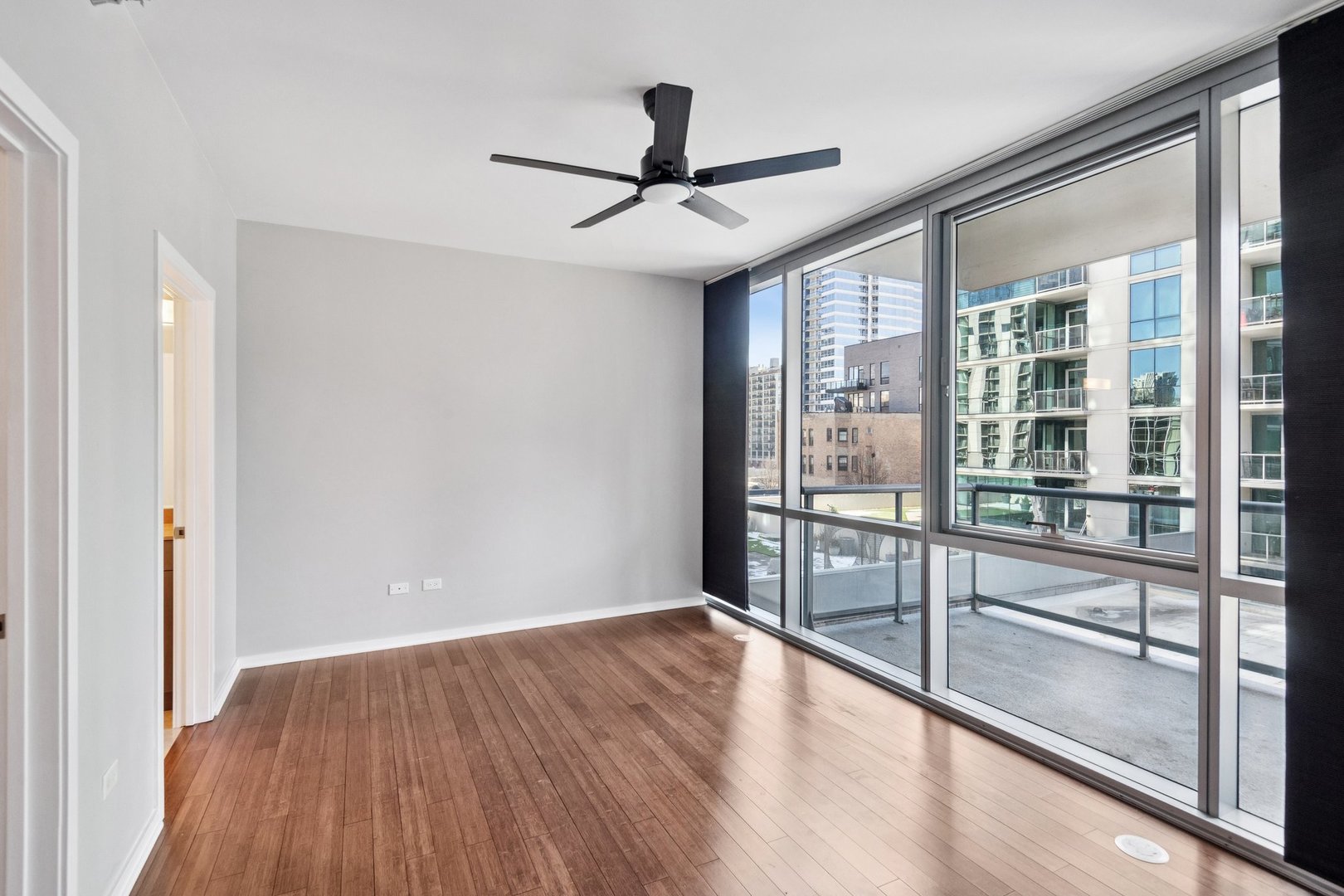 123 S Green Street Unit: 408B