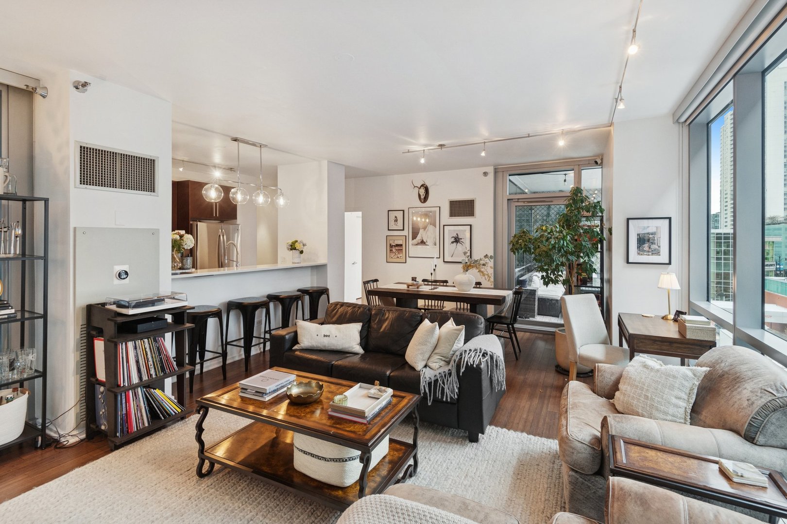 125 S Green Street Unit: 506A