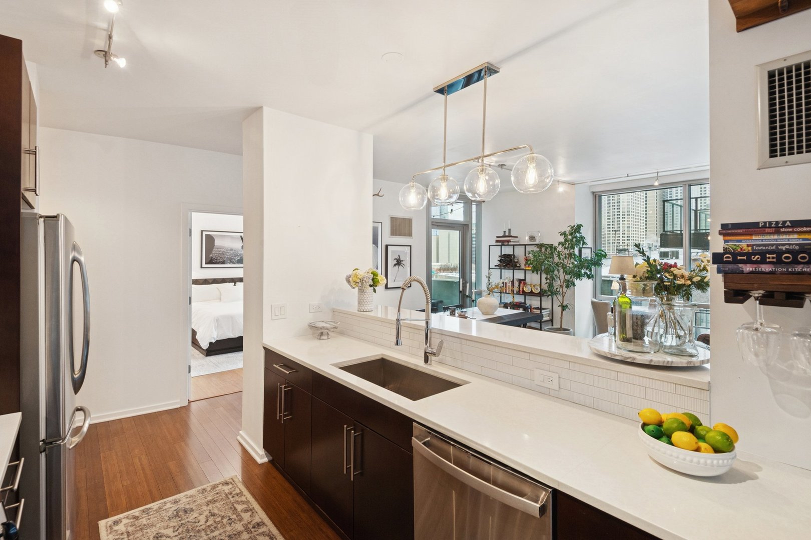 125 S Green Street Unit: 506A