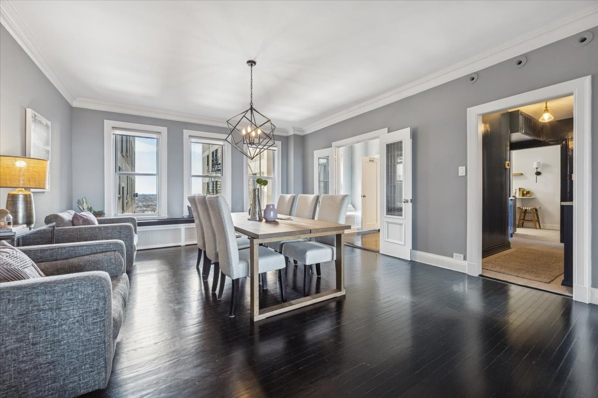 3530 N Lake Shore Drive Unit: 11B