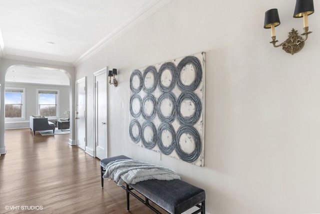 3530 N Lake Shore Drive Unit: 7A