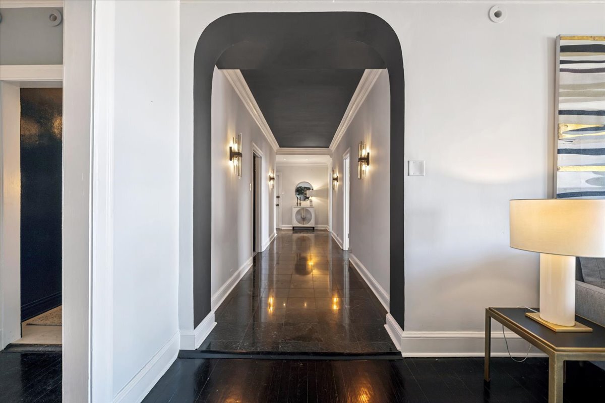 3530 N Lake Shore Drive Unit: 11B