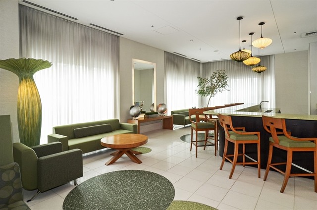 123 S Green Street Unit: 505B