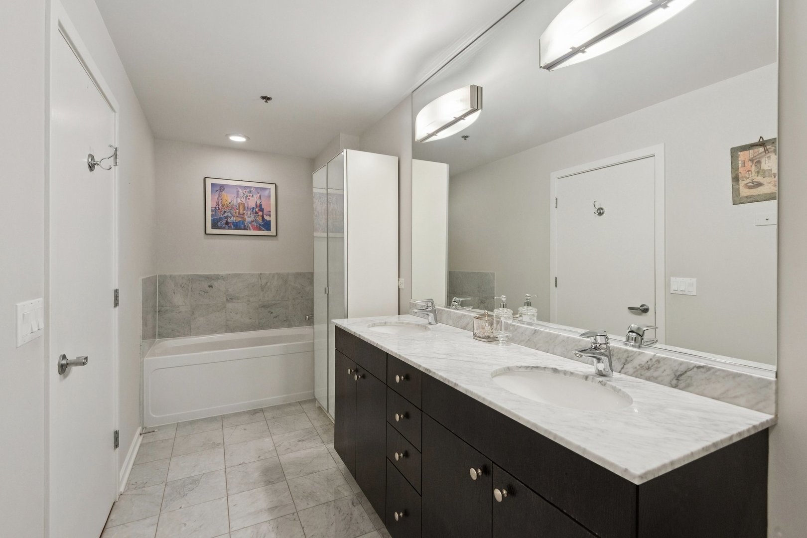 123 S Green Street Unit: 505B